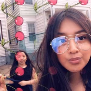 Meet your Posher, Vanessa